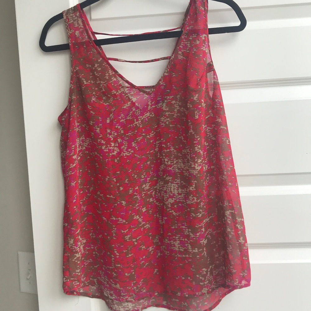 Multi colored tank